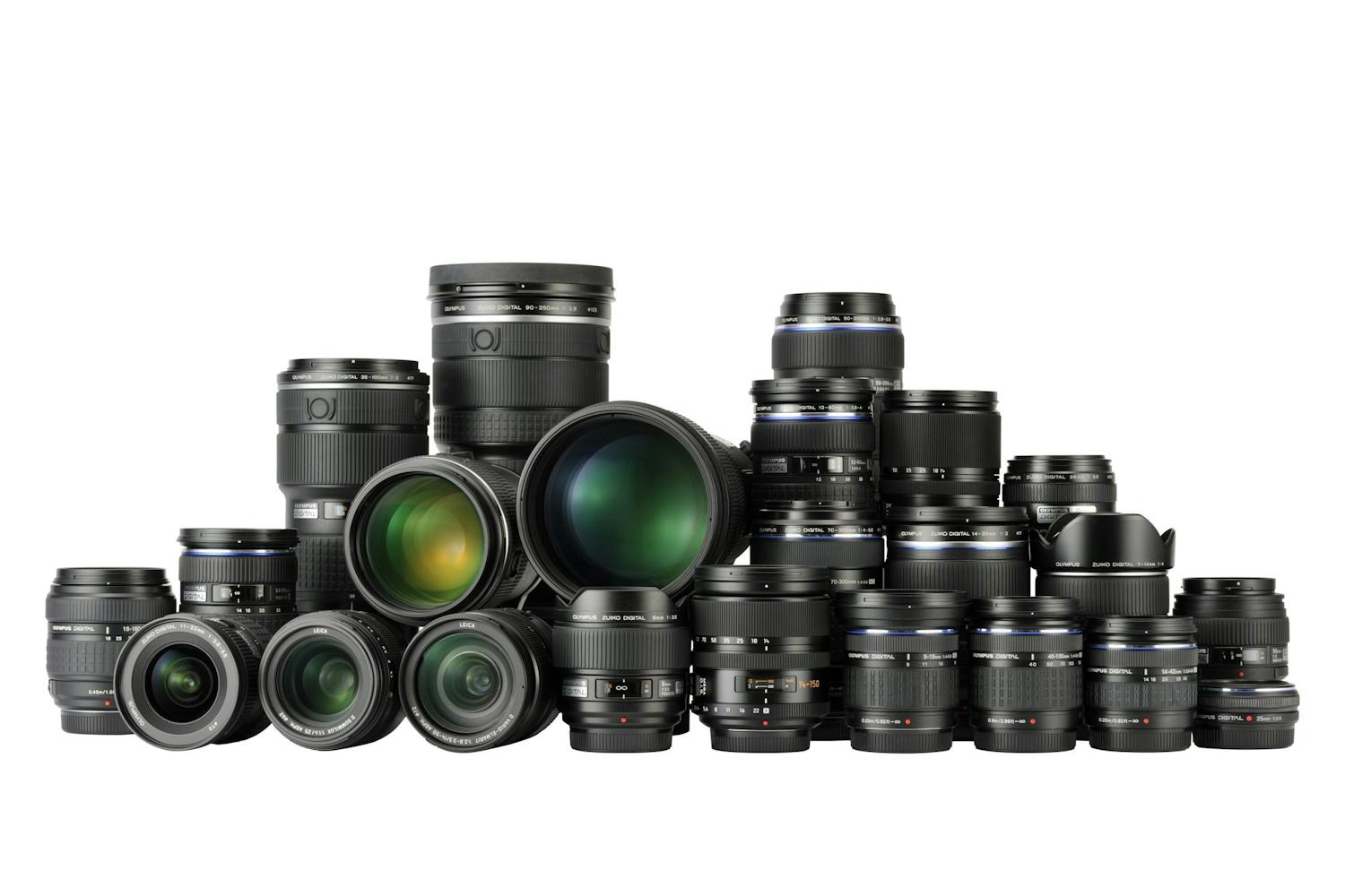 Olympus Zuiko Digital -objektiiveja